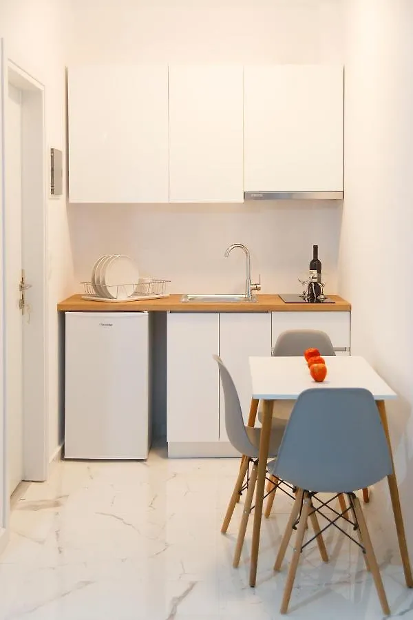 Nikogroup Plaza Apartment Polychrono