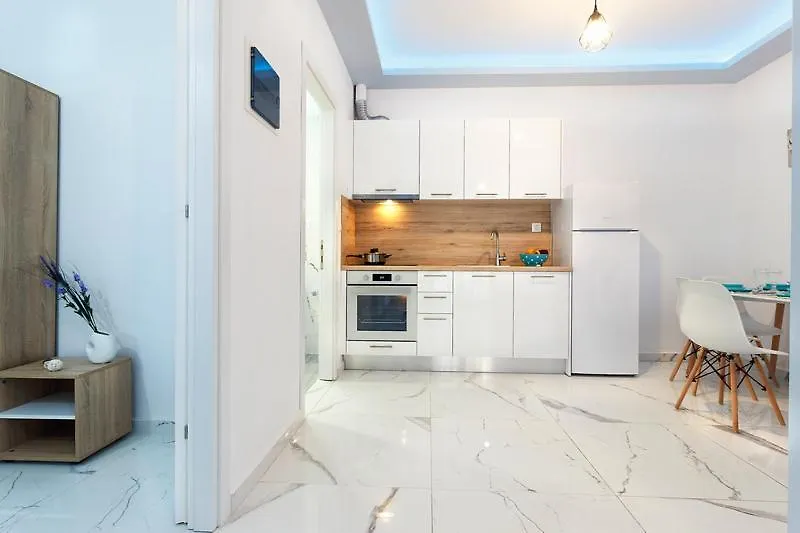 Nikogroup Plaza Apartment Polychrono