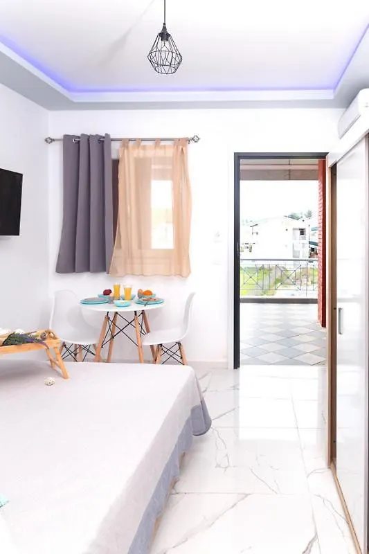 Nikogroup Plaza Apartment Polychrono